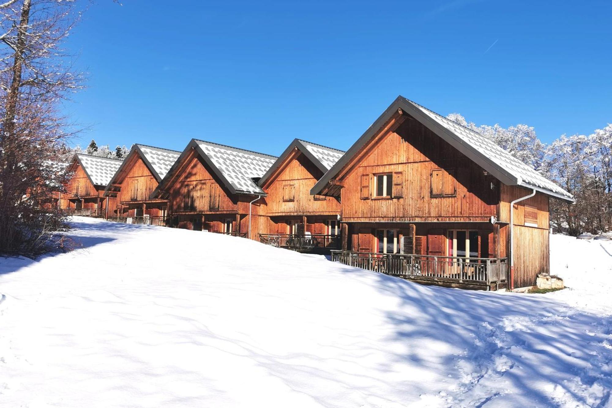 Chalet Moeki Acces Piscine Sauna Ле-Дезерт Экстерьер фото